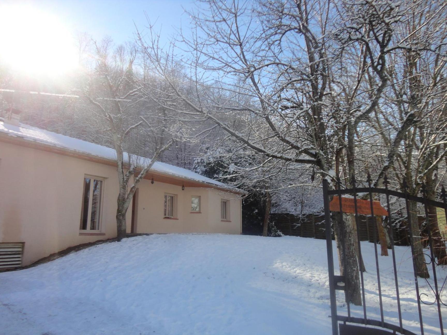 Du Quié Hébergement de vacances Les Cabannes (Ariege)